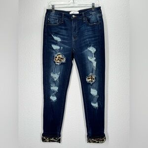 KanCan Vienna Distressed Jeans with Leopard Details 11 / 29 Mid Rise Skinny